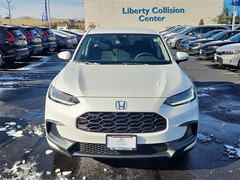 Used 2023 Honda HR-V LX image 2