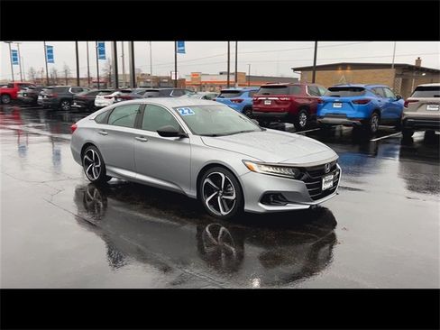 Used 2022 Honda Accord Sport image 2
