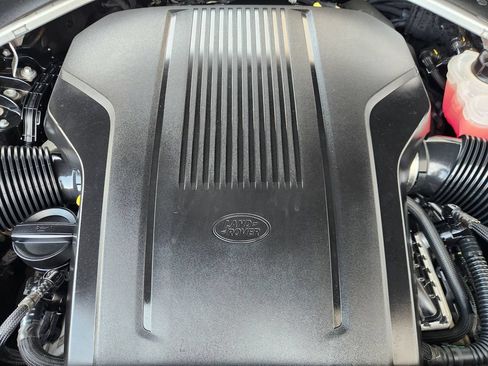 Used 2024 Land Rover Range Rover SE AWD/4WD image 31
