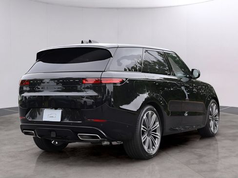 New 2026 Land Rover Range Rover Sport Dynamic SE AWD/4WD image 5