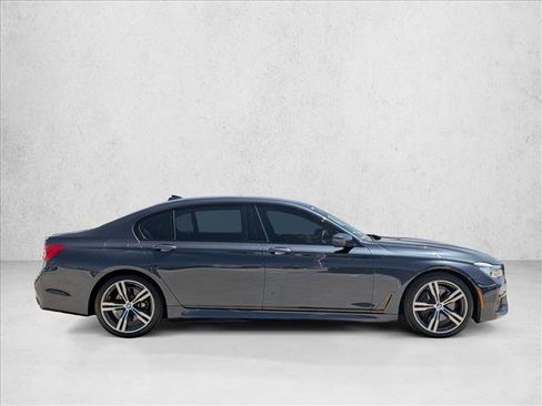 Used 2016 BMW 740i RWD image 4