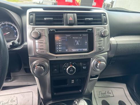 Used 2017 Toyota 4Runner SR5 AWD/4WD image 16