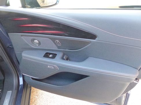 Used 2024 Lincoln Nautilus Reserve w/ Equipment Group 202A image 30