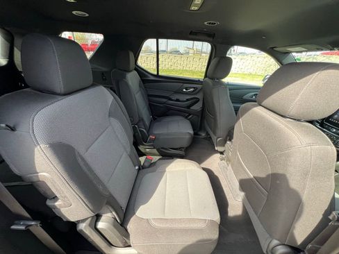 Used 2023 Chevrolet Traverse LT AWD/4WD image 25