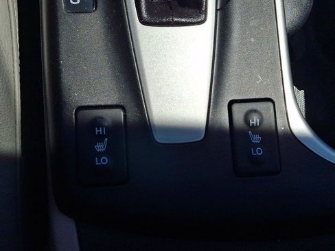 Used 2018 Acura RDX w/ Technology Package AWD/4WD image 25