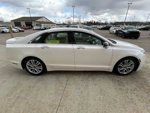 Used 2014 Lincoln MKZ w/ Equipment Group 102A Reserve image 4