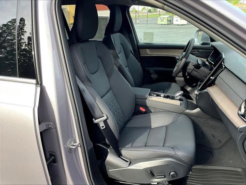 New 2026 Volvo XC90 B5 Plus w/ Protection Package image 32