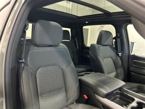New 2026 RAM 1500 4x4 Crew Cab image 35
