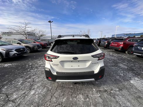 Used 2024 Subaru Outback Limited image 4