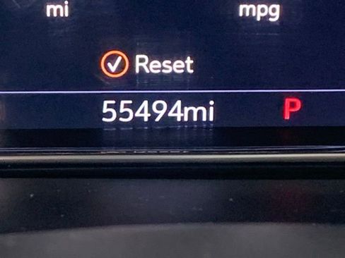 Used 2021 GMC Yukon XL Denali image 28