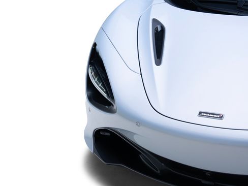 Used 2018 McLaren 720S Performance RWD image 15