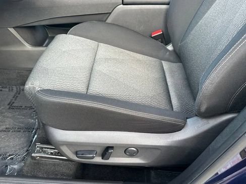 Certified 2025 Nissan Rogue SV AWD/4WD image 25