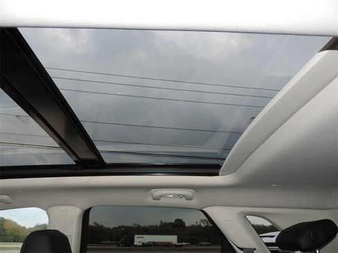 Used 2019 Cadillac XT5 Luxury image 13