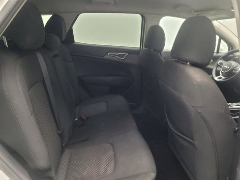Used 2023 Kia Sportage LX FWD image 19