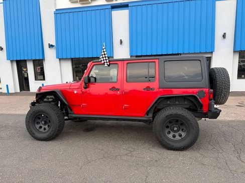 Used 2017 Jeep Wrangler Unlimited Sport AWD/4WD image 16