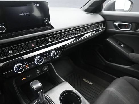 Used 2022 Honda Civic Sport image 28