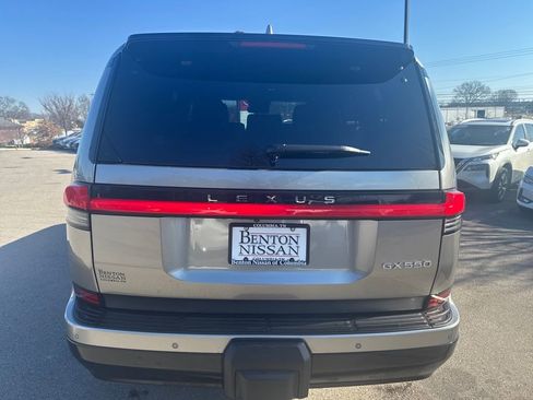 Used 2024 Lexus GX 550 w/ Accessory Package (2T) AWD/4WD image 44