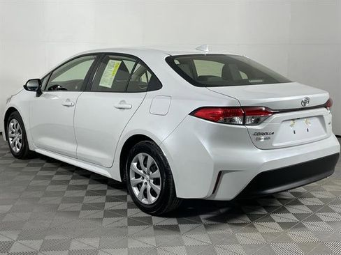 Certified 2023 Toyota Corolla LE image 5