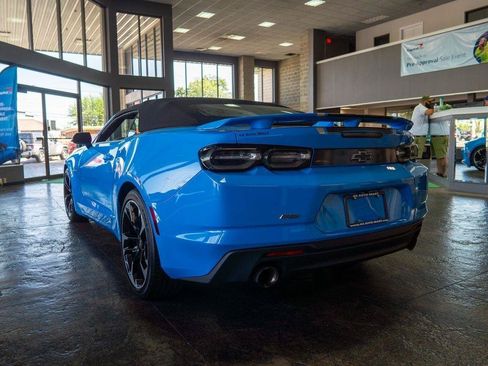Used 2023 Chevrolet Camaro LT RWD image 4