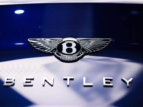 New 2025 Bentley Bentayga image 57