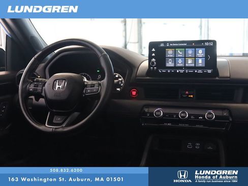 Used 2024 Honda Pilot TrailSport image 5