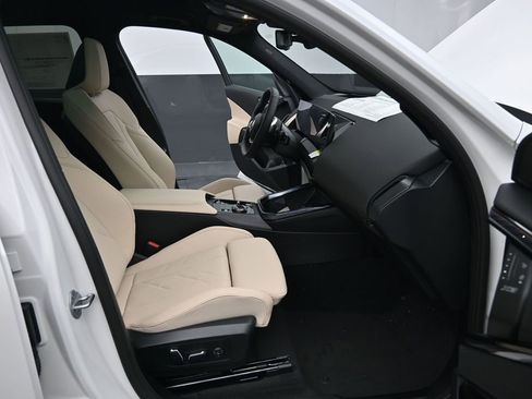 Certified 2025 BMW X3 xDrive30i w/ Premium Package image 20