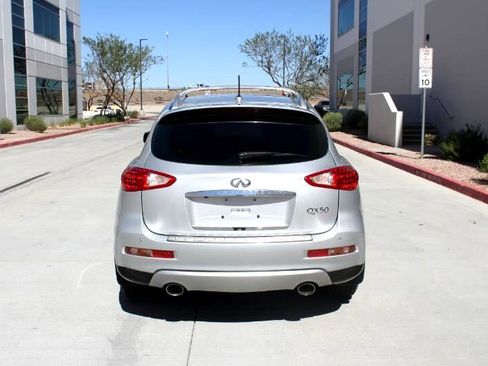 Used 2016 INFINITI QX50 AWD w/ Premium Plus Package image 6