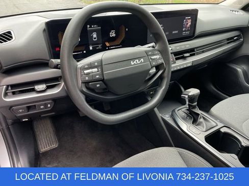 Used 2025 Kia K4 FWD image 10