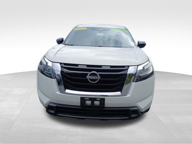 Used 2023 Nissan Pathfinder S AWD/4WD image 10