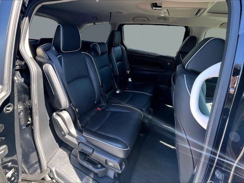 Used 2025 Honda Odyssey Touring image 26