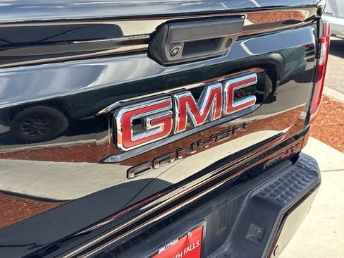 Used 2023 GMC Canyon AT4X AWD/4WD image 9