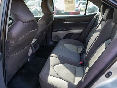 Used 2019 Toyota Camry LE w/ Carpet Mat Package FWD image 17