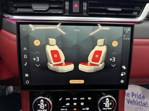 Used 2022 Jaguar F-PACE SVR image 20