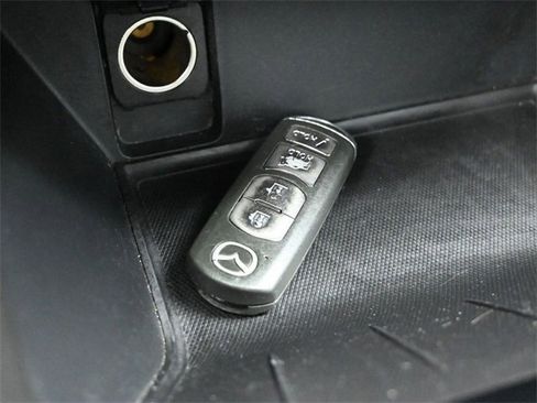 Used 2017 MAZDA CX-5 Touring w/ Preferred Equipment Package image 15