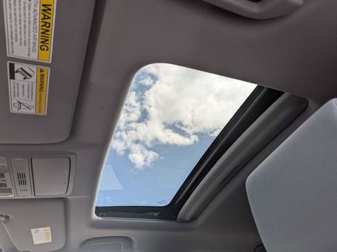 Used 2021 Honda CR-V EX image 18