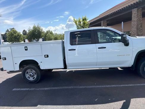 Used 2024 Chevrolet Silverado 2500 W/T w/ WT Convenience Package RWD image 4