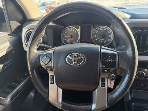 Used 2018 Toyota Tacoma SR5 image 16
