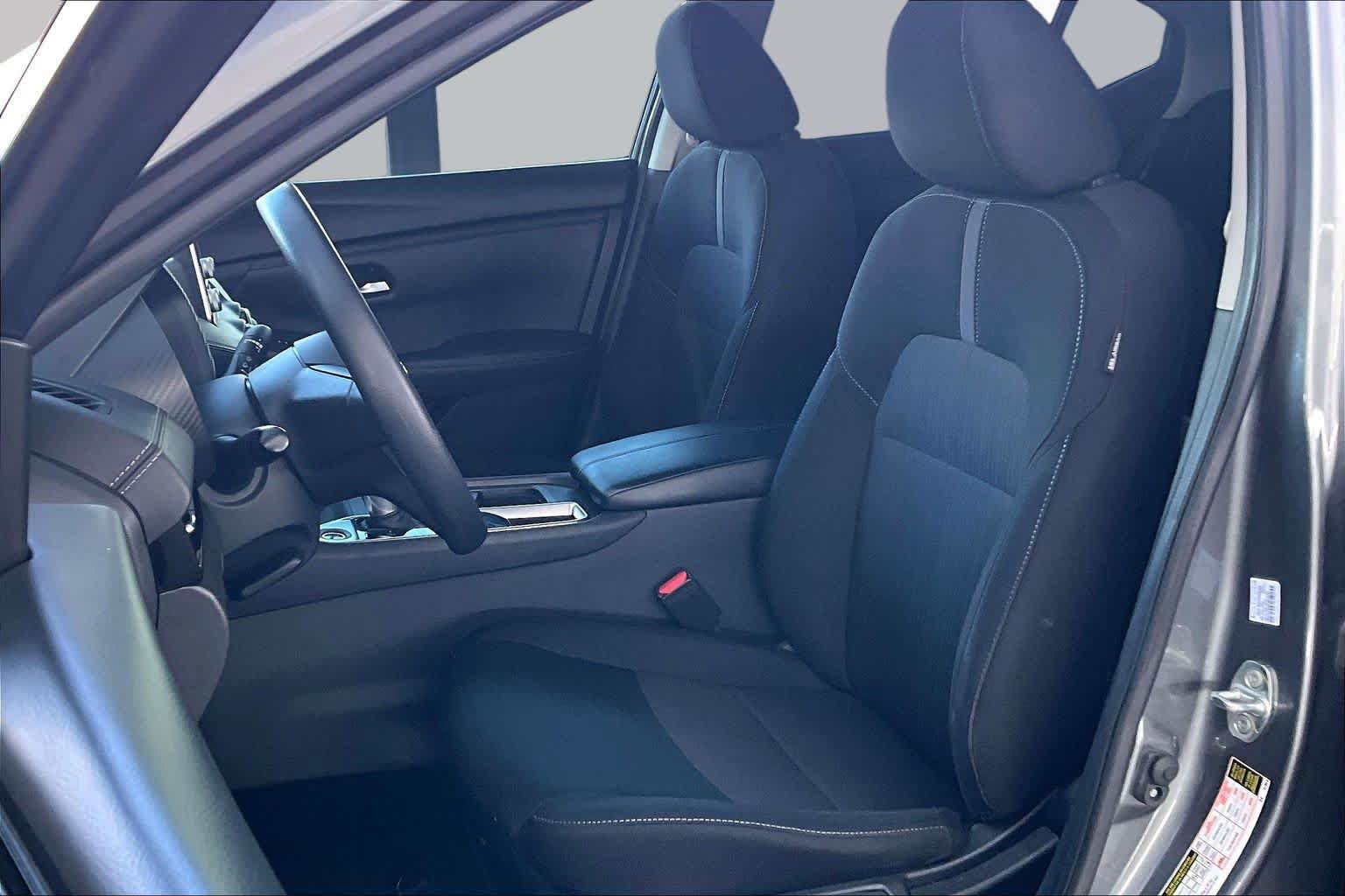 Certified 2024 Nissan Sentra SV FWD image 8