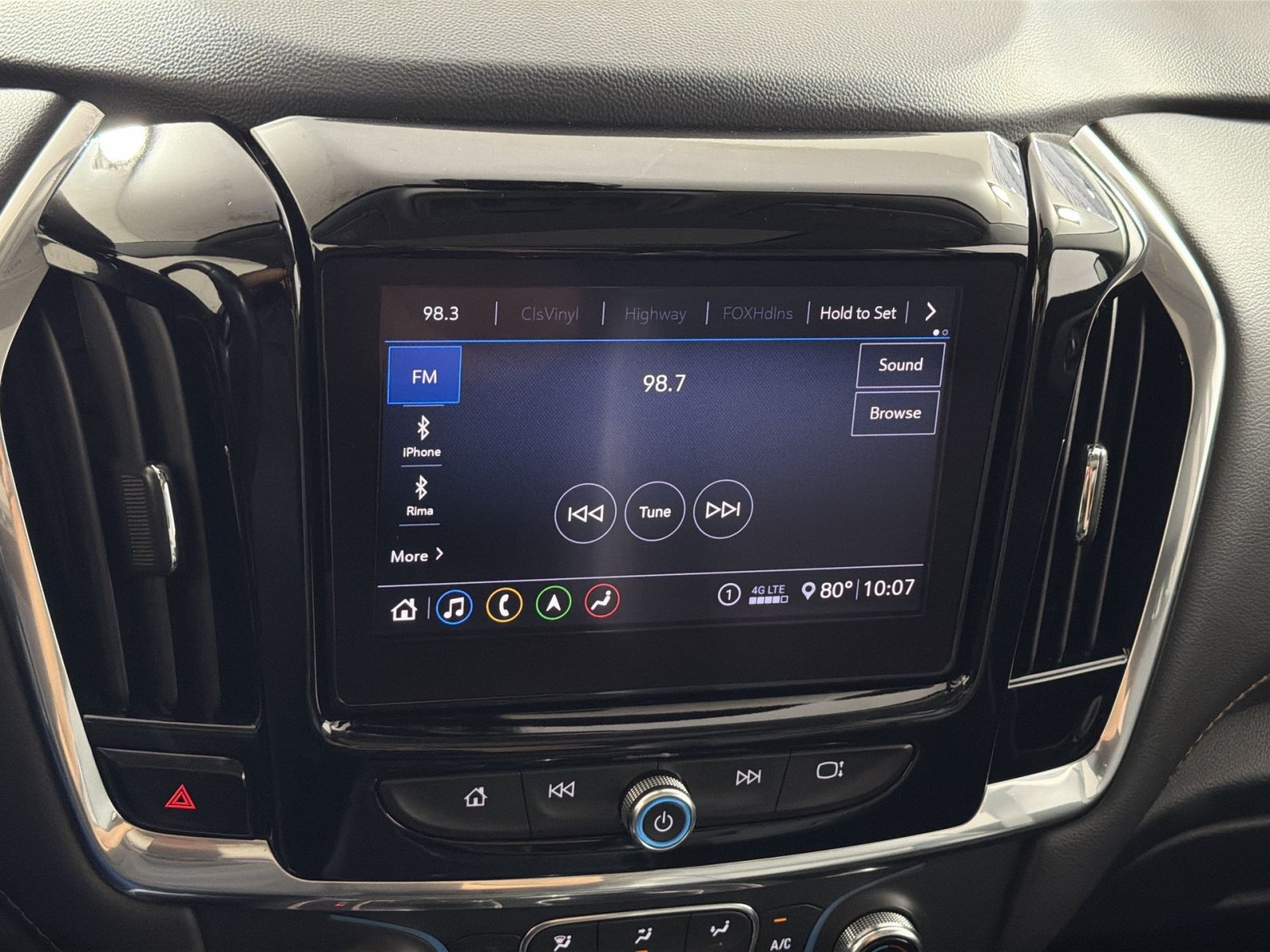 Used 2020 Chevrolet Traverse RS AWD/4WD image 14