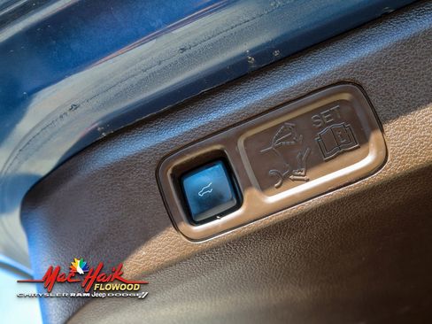 Used 2023 Ford Expedition Max King Ranch image 12