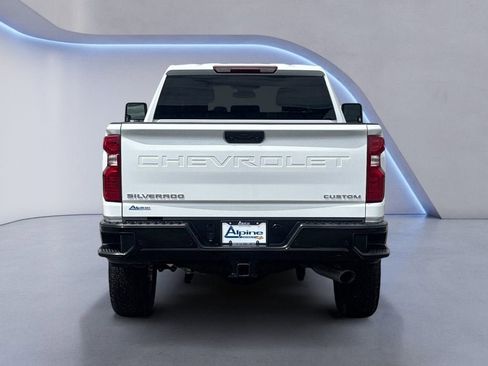 Used 2024 Chevrolet Silverado 2500 Custom w/ Custom Value Package AWD/4WD image 4