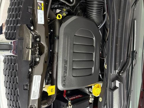 Used 2019 Dodge Grand Caravan SXT FWD image 23