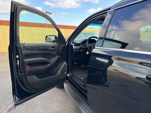 Used 2018 Chevrolet Suburban LT w/ Max Trailering Package image 5