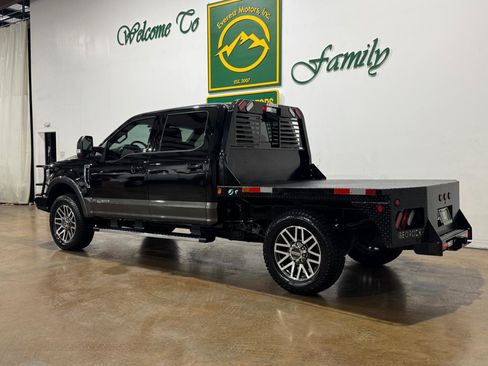 Used 2019 Ford F250 Lariat w/ Lariat Value Package image 6