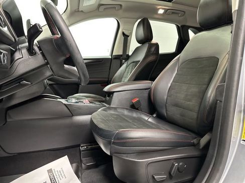 Used 2022 Ford Escape SEL w/ SEL Stealth AWD Package image 14