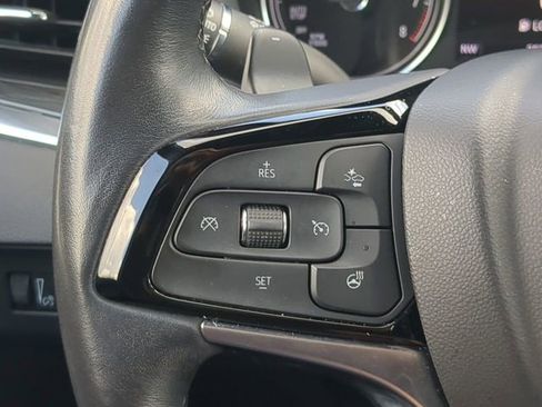 Used 2023 Buick Enclave Essence FWD image 31