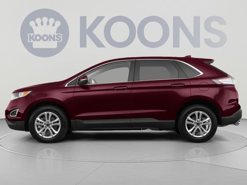 Used 2019 Ford Edge Titanium w/ Cold Weather Package AWD/4WD image 2