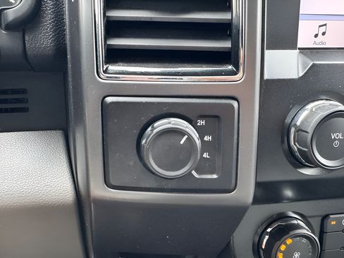 Used 2019 Ford F150 XLT AWD/4WD image 19