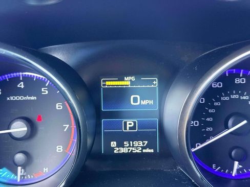 Used 2016 Subaru Outback 2.5i Limited AWD/4WD image 25