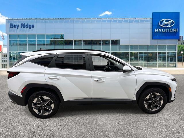 Used 2026 Hyundai Tucson SEL Plus AWD/4WD image 2